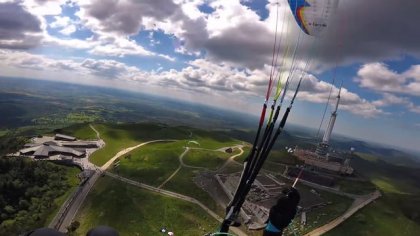 Parapente acrobatique au Puy de Dôme 2017